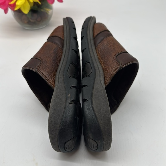 Columbia Brown Slide Sandals with Cushioned Sole Size 8 MCS7930B - Picture 4 of 6